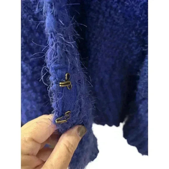 URBAN OUTFITTERS Purple Cropped Cardigan Eyelash Shrug Size XS - Picture 3 of 7